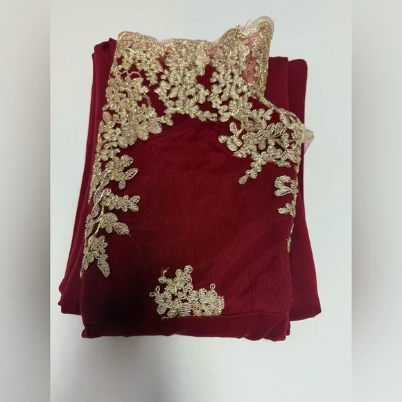 Elegant Red Lace Jumpsuit, no tag, size would fit M - Picture 13 of 14